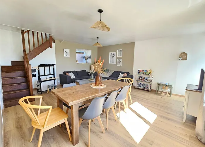 Nos Jours Heureux - L'escapade, Σπίτι διακοπών Etienville