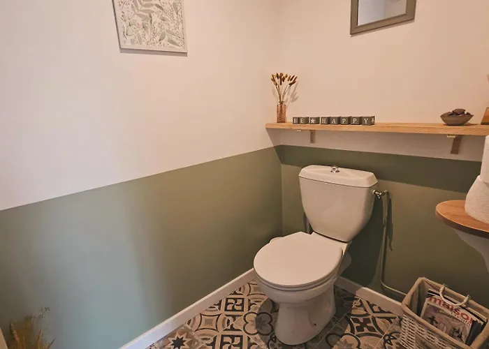 Nos Jours Heureux - L'escapade, *