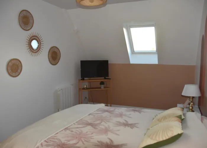 Nos Jours Heureux - L'escapade, Casa de Férias Etienville